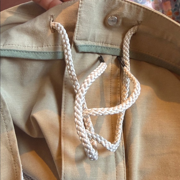 Faherty All Day Shorts 5” Inseam Tan Button Fly Trouser Shorts Size 38 - Picture 7 of 7